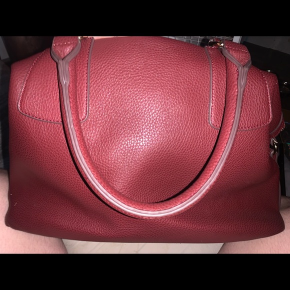 Red Purse - Picture 4 of 4